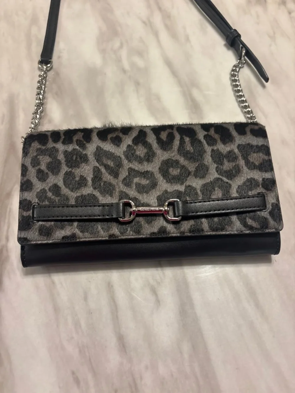 Michael Kors Carson Leopard crossbody wallet